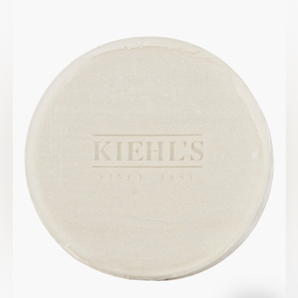 2 pc - Kiehl’s Rare Earth Cleansing Bar & Bvlgari body soap - Picture 1 of 3